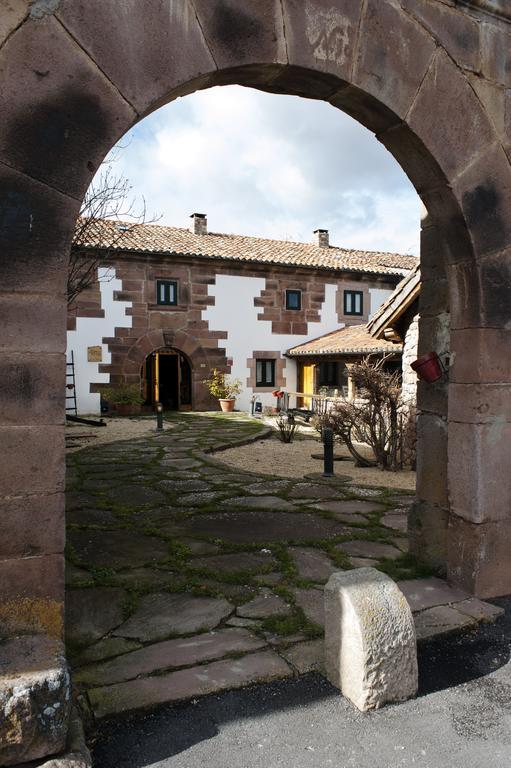 La Casa De Las Brujas Hotell Barrio  Exteriör bild